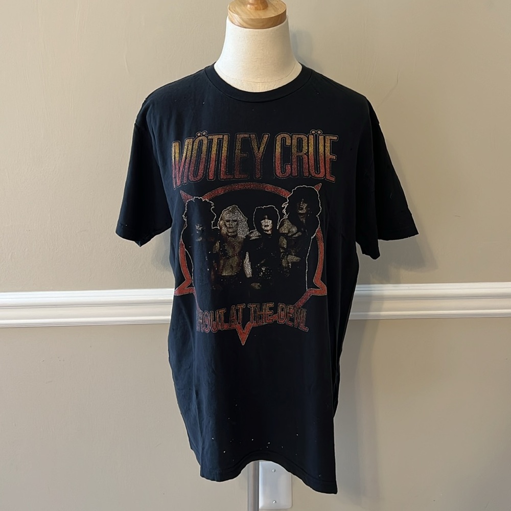 Vintage Motley Crue graphic tee
